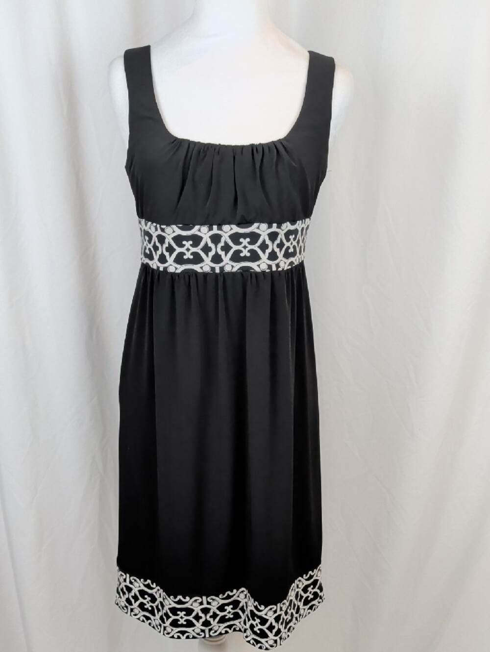 NWOT Enchanté Black Empire Waist Trellis Dress 35" S/M